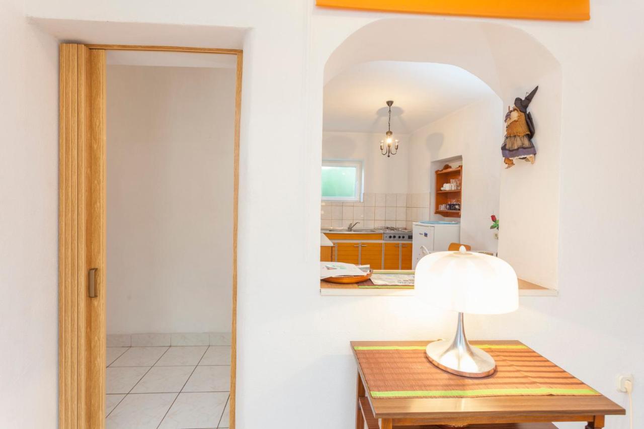 Green Garden Rooms & Apartments Makarska Exterior photo