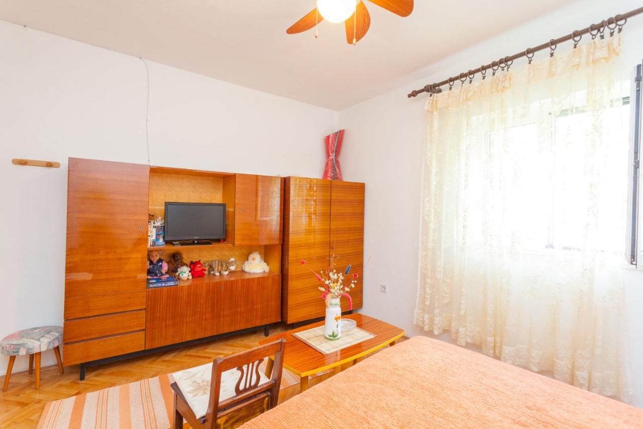 Green Garden Rooms & Apartments Makarska Exterior photo