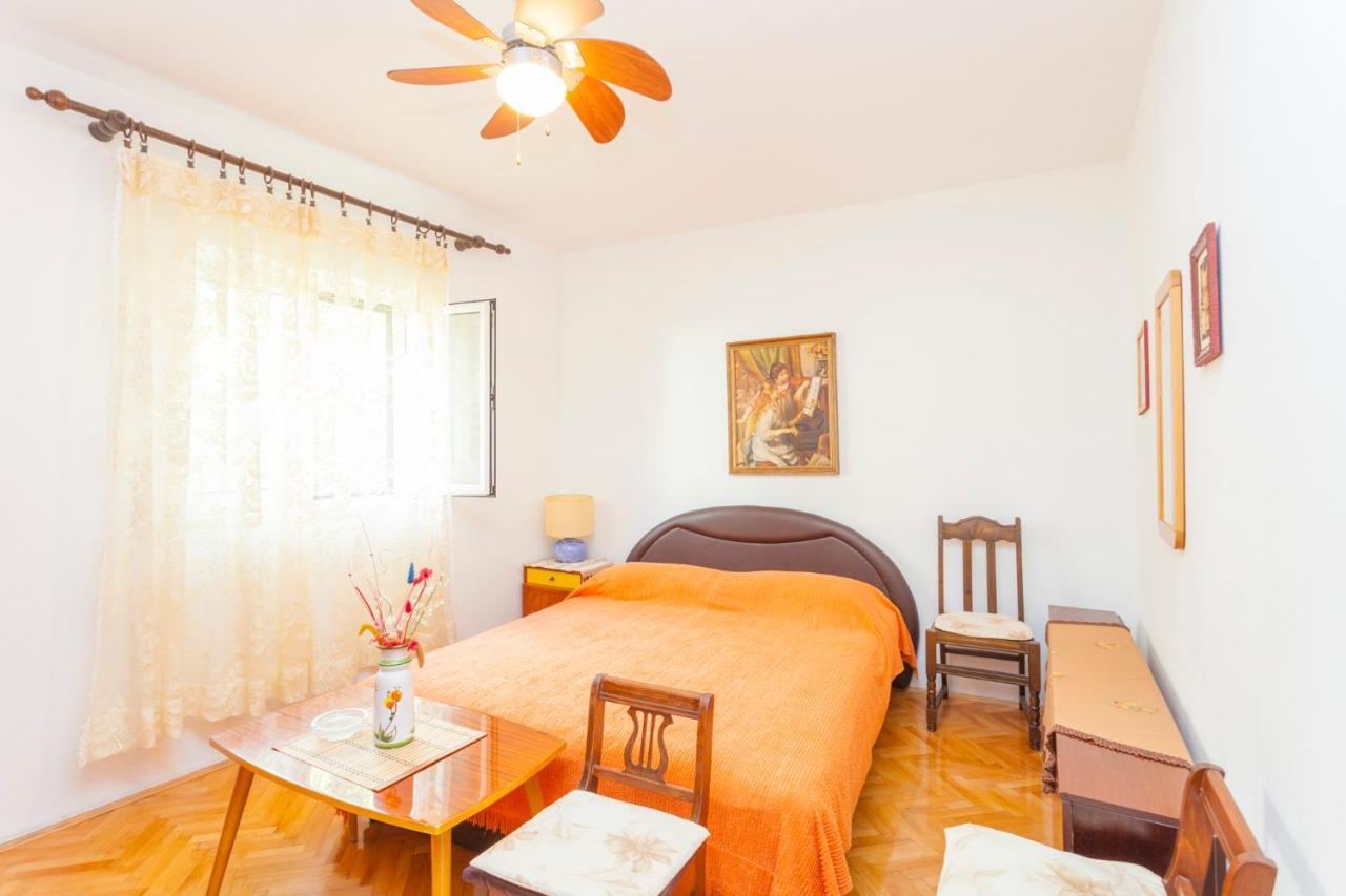 Green Garden Rooms & Apartments Makarska Exterior photo